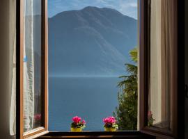 Family Lake Apartment by Rent All Como, hotel v destinaci Mezzegra