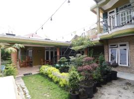 Waroeng Transit & Depary Homestay，Binjai的度假住所