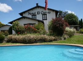 Hotel El Ciervo, hotel v destinaci Villarrica