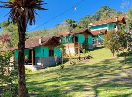 Chalés Aguá Cristalina, hotel di Visconde De Maua