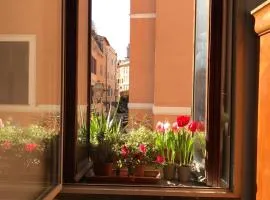 ROOM for rent IN AN ANCIENT PALACE IN ROME TRASTEVERE