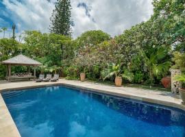 Kailua Beachside home, villa em Kailua