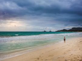 Helen's Beach House home, lodging in Kailua