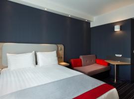 Holiday Inn Express Geneva Airport by IHG, hotel v Ženevě