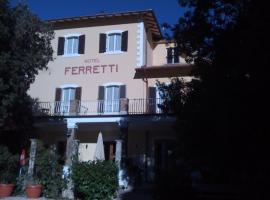 Albergo Ristorante Ferretti, haustierfreundliches Hotel in Monteluco