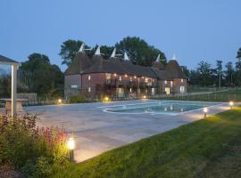 Goudhurst Oast by Bloom Stays, hotel com estacionamento em Goudhurst