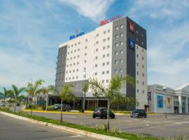 Ibis Budget Lorena - Circuito da Fé, hotel di Lorena