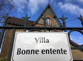 Villa bonne entente，棟什里的有停車位的飯店