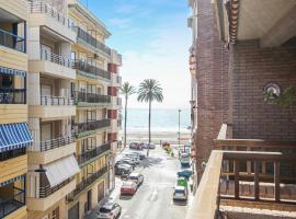 2 Bedroom Cozy Apartment In Santa Pola, hotel i Santa Pola