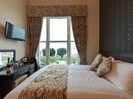 Lauriston & Lawton Court Hotel: Llandudno şehrinde bir otel