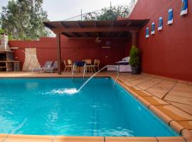 Mountain Chalet Sea Views & Pool, cabin in Moya