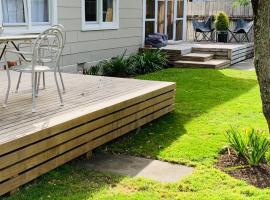 Cooper's Cottage, villa in Nelson