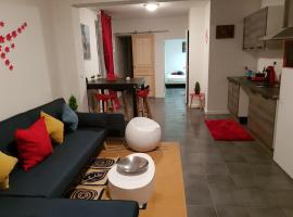 Appartement moderne Roanne, Familienhotel in Roanne