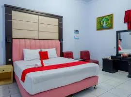 RedDoorz Plus Syariah near Stasiun Pekalongan 2