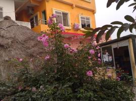 Madhukunda Homestay, hotell i Butwāl