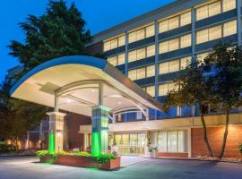 Holiday Inn Charlottesville-Monticello, an IHG Hotel, hotel en Charlottesville