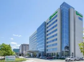Holiday Inn Cleveland Clinic by IHG
