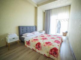 Comfy Apartment, hotel cerca de Nadzaladevi Metro Station, Tiflis