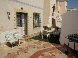 Casa Antony, hotel near Real Club de Golf Campoamor, San Miguel de Salinas