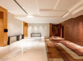 Holiday Inn Qingdao City Center by IHG - Nearby Seaside & May 4th Square