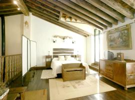 Mingorría에 위치한 호텔 One bedroom house with jacuzzi enclosed garden and wifi at Mingorria