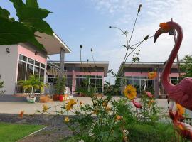 บ้านสวนนิสา, hotel dicht bij: Internationale luchthaven U-Tapao Rayong-Pattaya - UTP, Sattahip