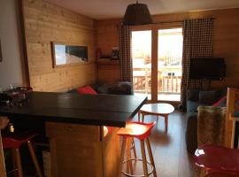 appart chalet hameau des rennes - luxe -pied des pistes, ξενοδοχείο στο Vars