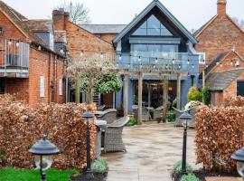 The Bell - Brunning and Price, four-star hotel in Alderminster