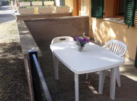 Monolocale Linda, hotel en Cecina