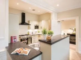 Frederick Street Apartment