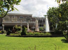 Villa Roma Resort and Conference Center, hotel con estacionamiento en Callicoon