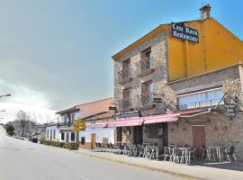 POSADA EL ARRIERO, hotell i Torrejón el Rubio