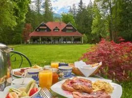 Wedgwood Manor and Glamping Retreat