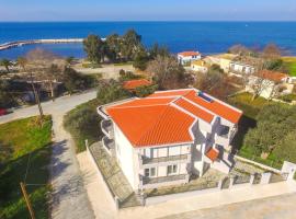 SYKA Thassos - Apartment first floor SKALA RACHONIOU，位于斯卡拉拉乔伊的酒店