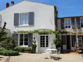 Le Clos des Treilles, hotel barato en Nuaillé-dʼAunis