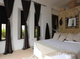 Fawakay Villas, hotel v destinaci Sfiani