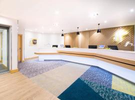 Holiday Inn London - Gatwick Airport by IHG, hotel em Horley