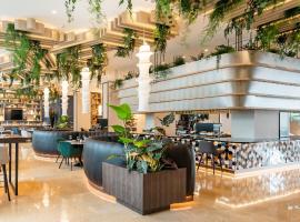 Ilunion Valencia 4: Valensiya'da bir otel