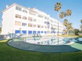 Complejo Cap i Corp Playa de Mascotas, hotel com piscinas em Alcossebre
