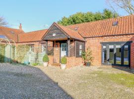 Stable Cottage, pet-friendly hotel in West Bradenham