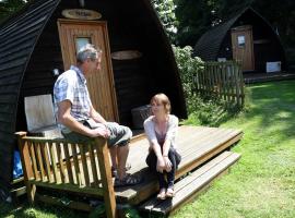 Tehidy Holiday Park Wigwam Camping Cabins, campsite in Illogan