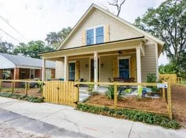 Beaufort Cottage in Pigeon Point Near Downtown Beaufort and Paris Island