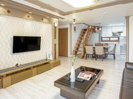 Home Fourest Resort Geoje, хотел в Кодже