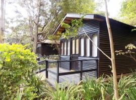 Octagon Lodge, cabin in Karatu