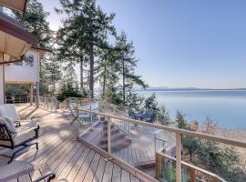 Seascape Lodge, vacation home in Freeland