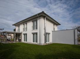 Tolles Einfamilienhaus nahe dem Bodensee, vila v mestu Lauterach
