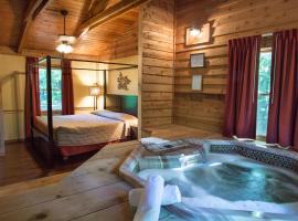 Forrest Hills Mountain Resort, resort in Dahlonega