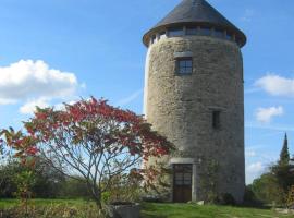La Tour du Moulin Géant, hotel con estacionamiento en Rochefort-sur-Loire