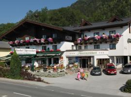 Alpenhotel Tauernstüberl, hotelli kohteessa Zell am See