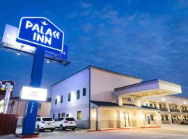 Palace Inn Blue Federal Road, hotel s parkiralištem u Houstonu